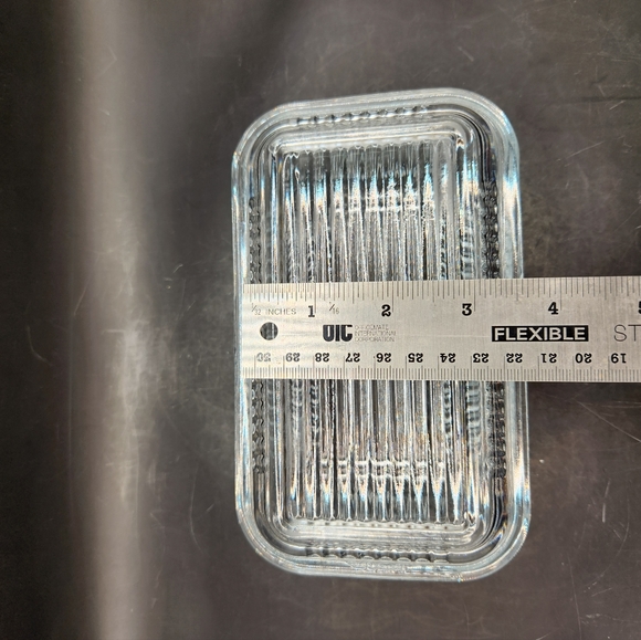Ribbed 6"x3" Covered Clear Glass Refrigerator Dish - Picture 12 of 12